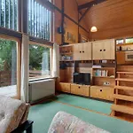 Haus 7 *