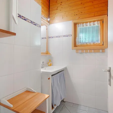 Haus 7 بيرنو ام سشوارتزال